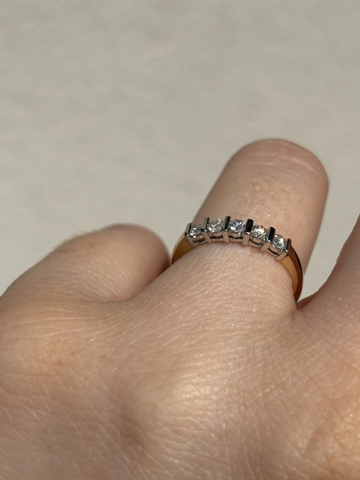 18ct Yellow Gold Bar-set Five Stone view 3