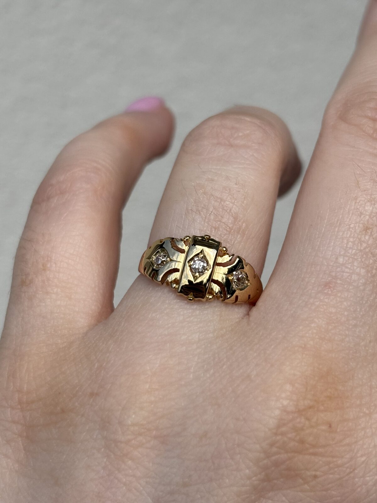 18ct Yellow Gold Antique Diamond Shield Ring view 2