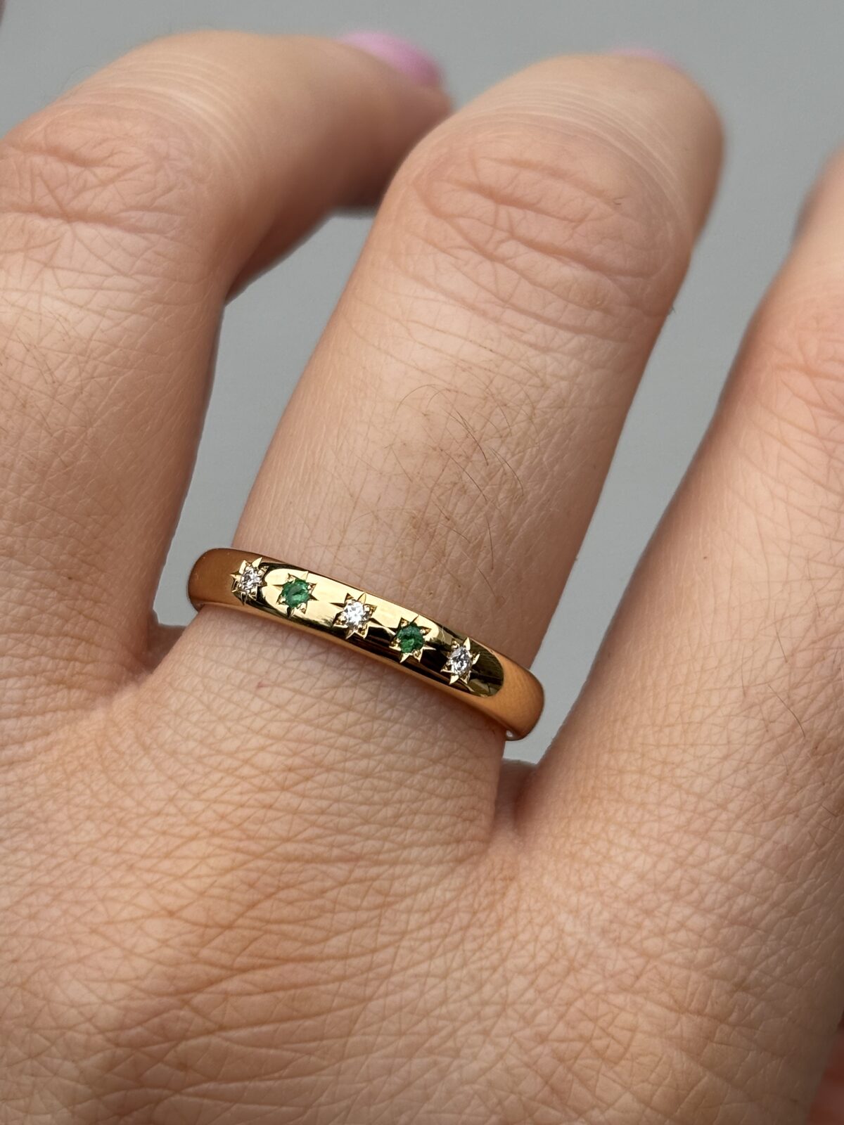 18ct Yellow Gold Emerald and Diamond Star-set Band view 4