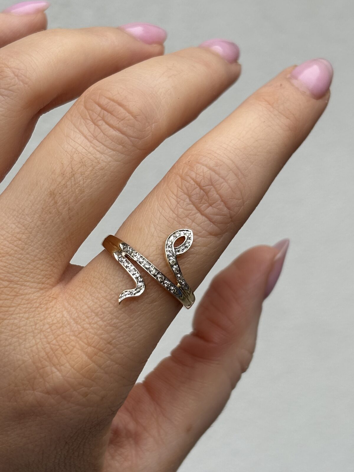9ct Gold Pavé Diamond Serpent Ring