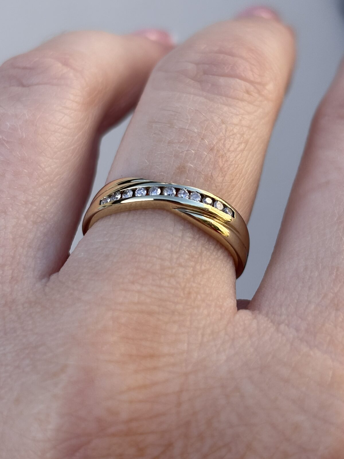 9ct Yellow Gold Diamond Crossover Ring view 5