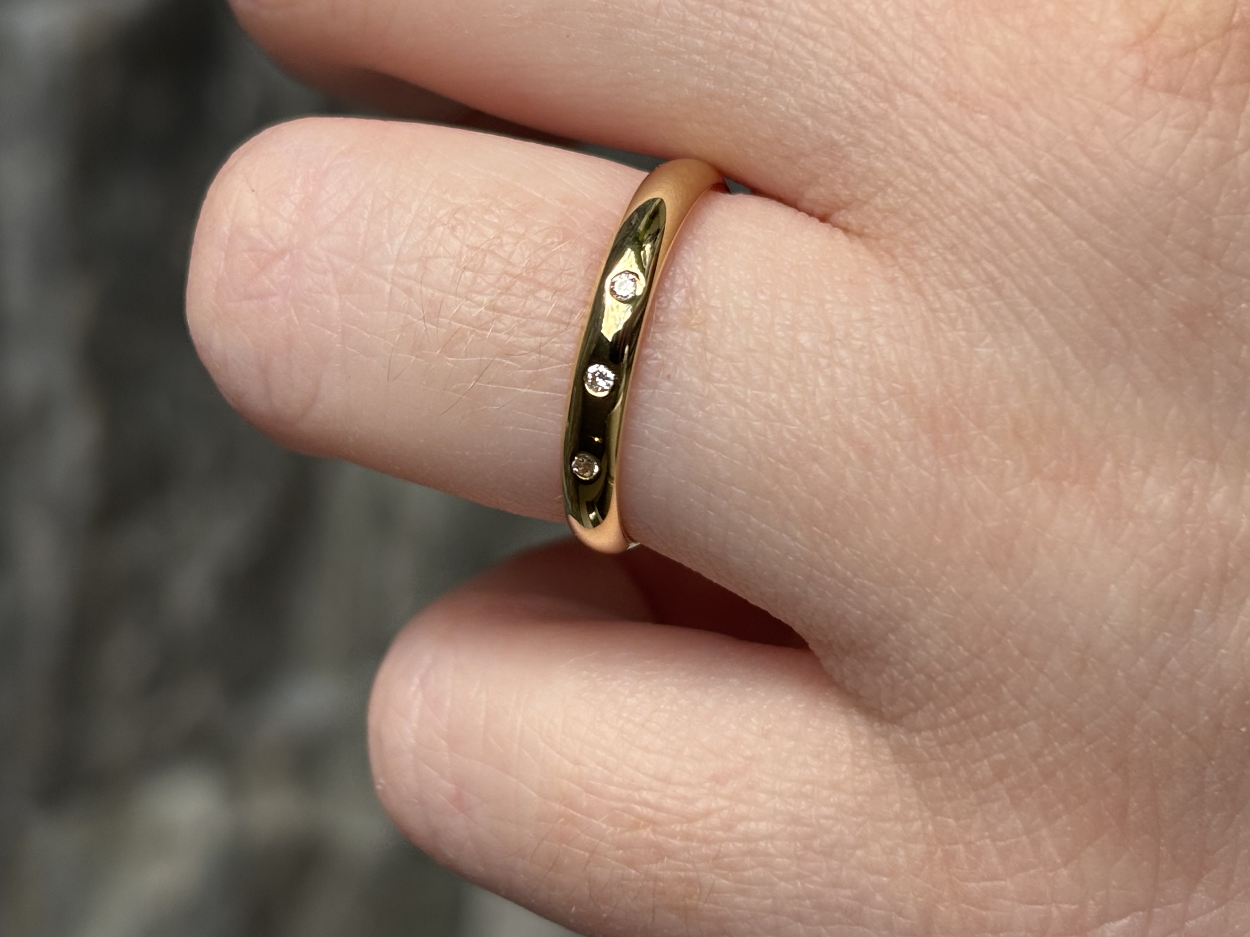 18ct Yellow Gold Flush-set Diamond Band view 3