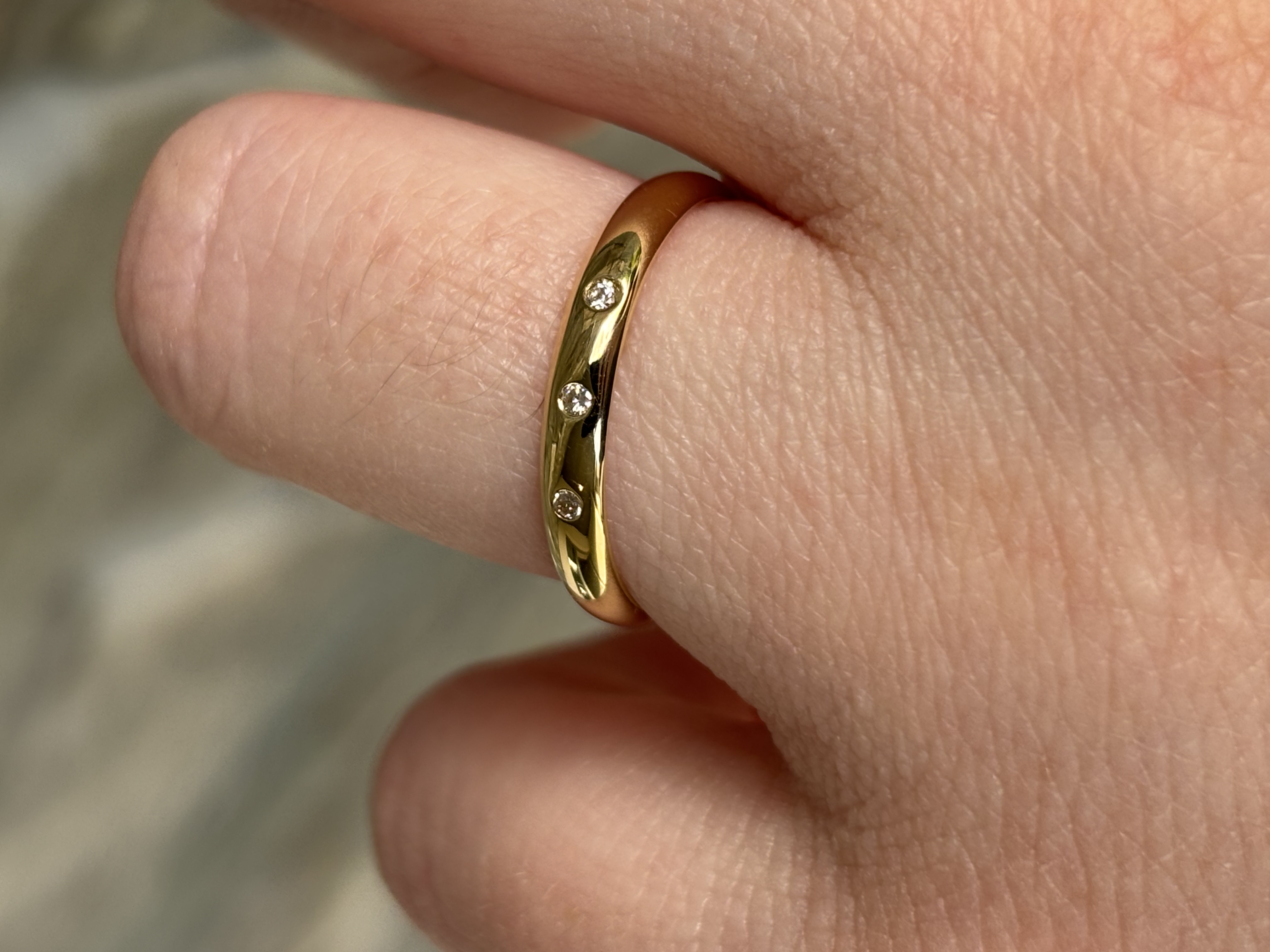 18ct Yellow Gold Flush-set Diamond Band view 2