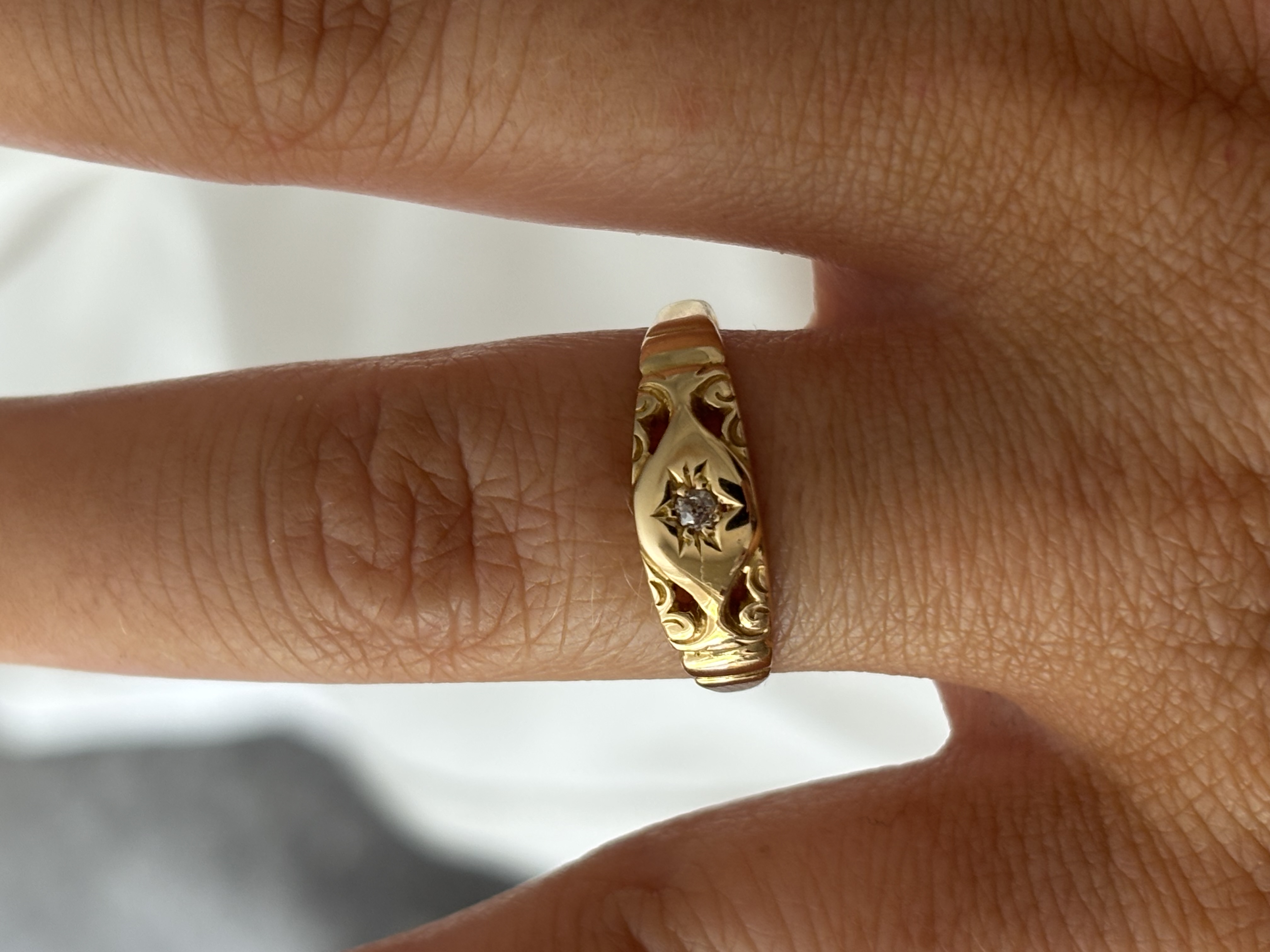 18ct Yellow Gold Diamond Gypsy Ring view 3