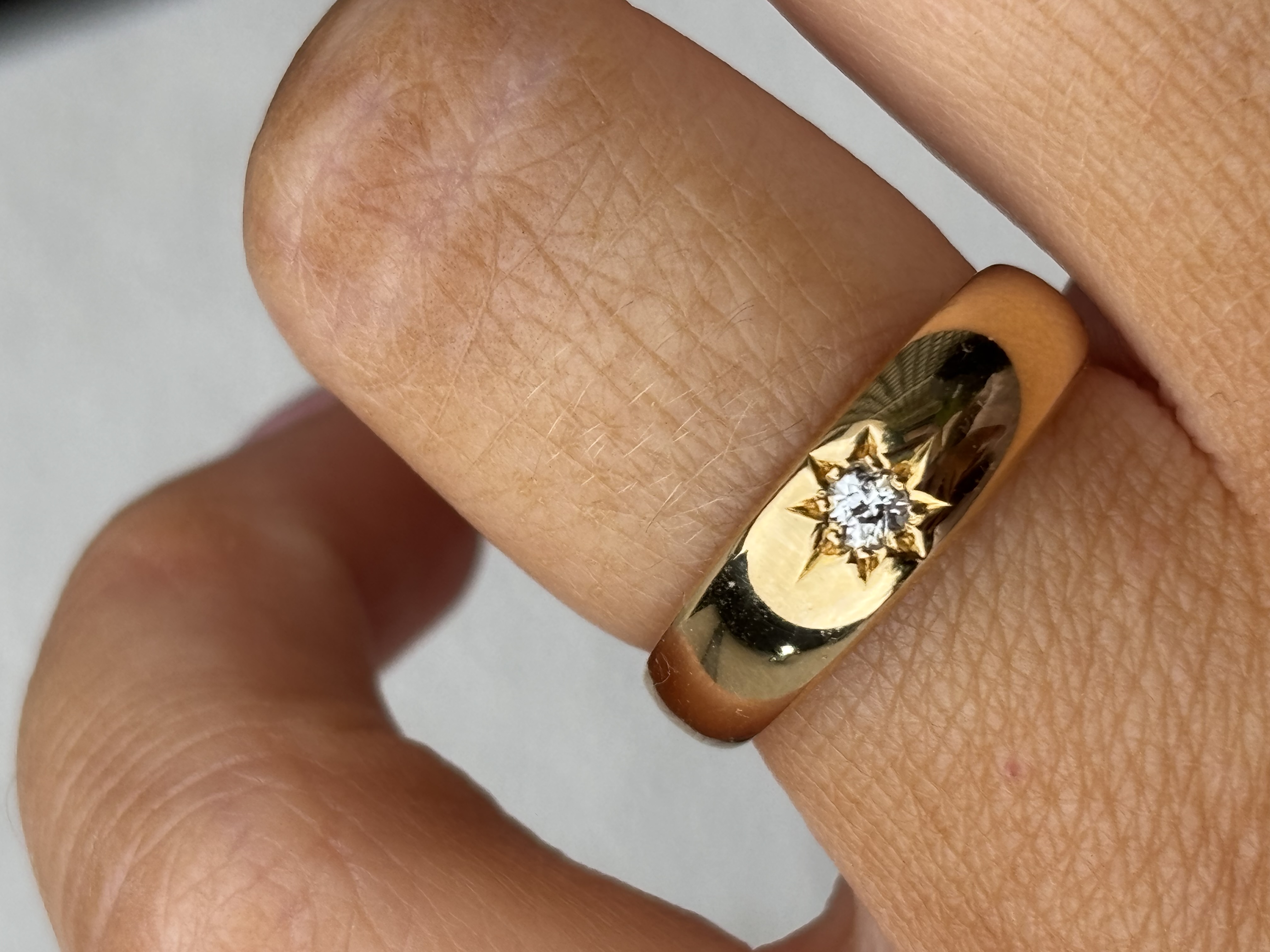 18ct Yellow Gold Diamond Gypsy Ring view 4