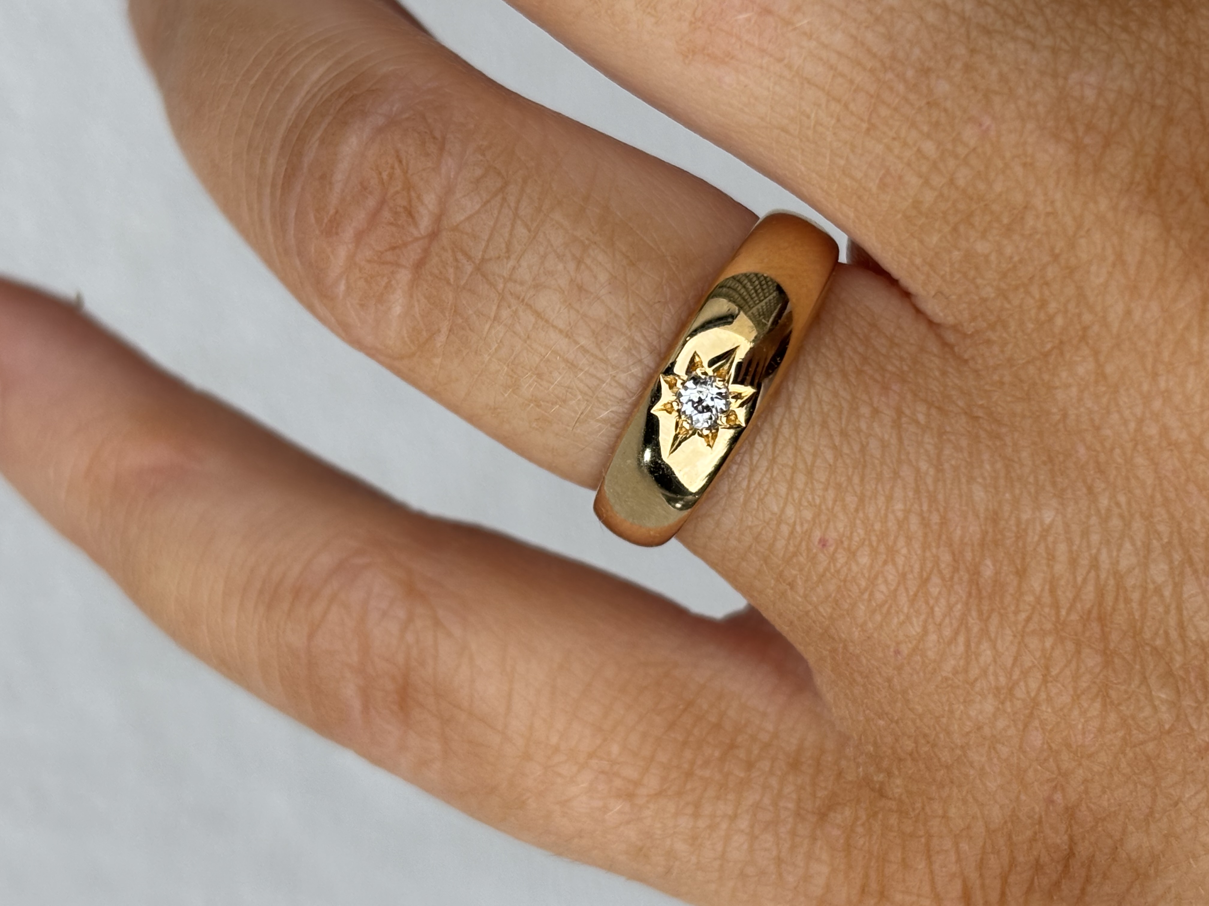 18ct Yellow Gold Diamond Gypsy Ring view 2