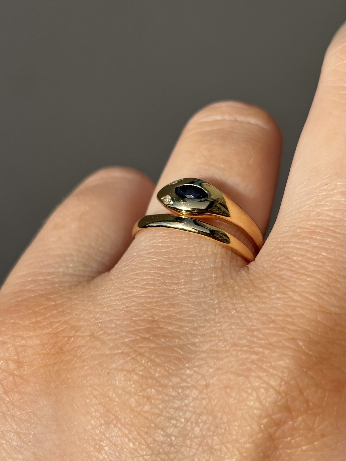 18ct Yellow Gold Sapphire and Diamond Snake Ring view 4