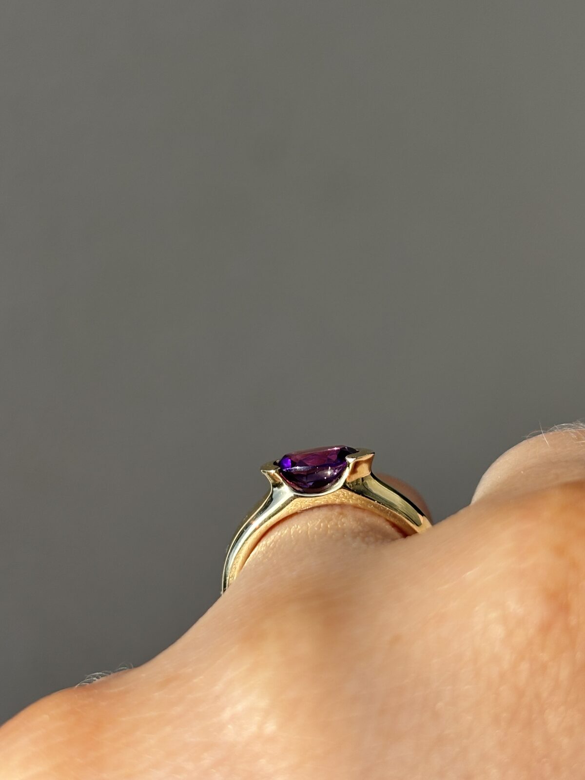 9ct Yellow Gold Half-bezel Amethyst Ring view 5